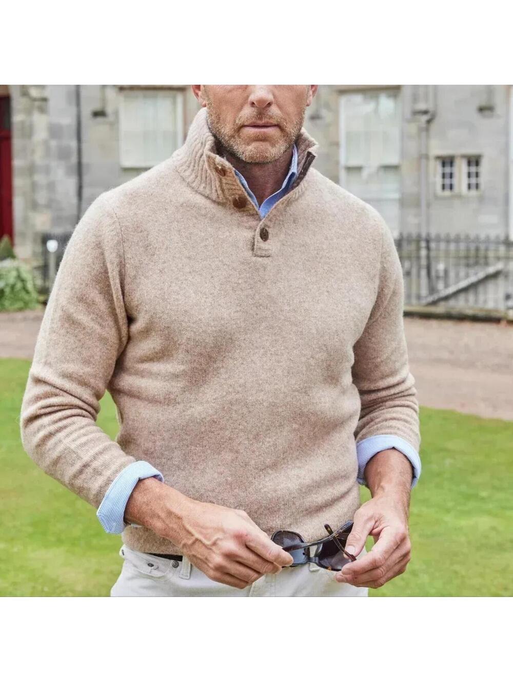 Collars & Co. NWT Balmoral Three Button Wool-Blend‎ Sweater - Size Medium